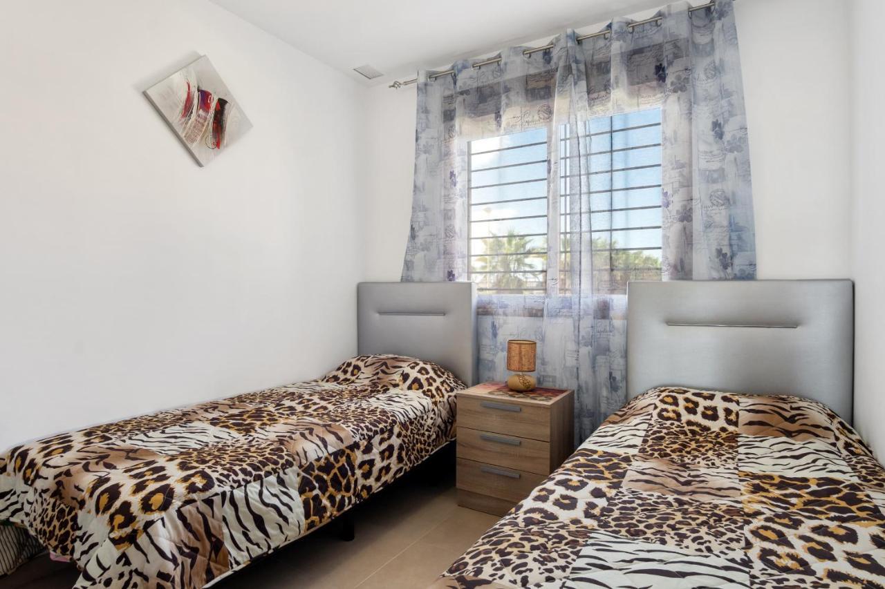 Cb Living - Modern Apartment, Terrazas De Campoamor Dehesa de Campoamor  Екстериор снимка