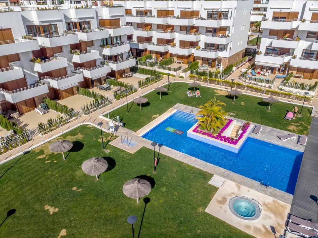 Cb Living - Modern Apartment, Terrazas De Campoamor Dehesa de Campoamor  Екстериор снимка